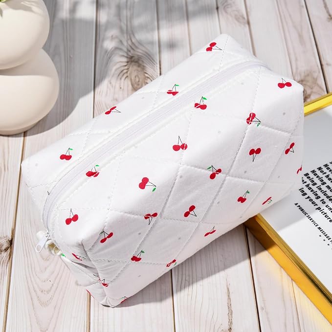 Soidram cute makeup bag quilted