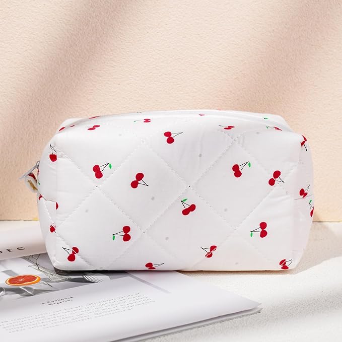 Soidram cute makeup bag quilted