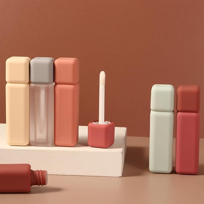 Leadigol 7-Piece Lip Gloss Set with Wand, Mini Cosmetic Containers, Cute Applicator, Lip Glaze Tube Holder, DIY Lipstick & Lipgloss