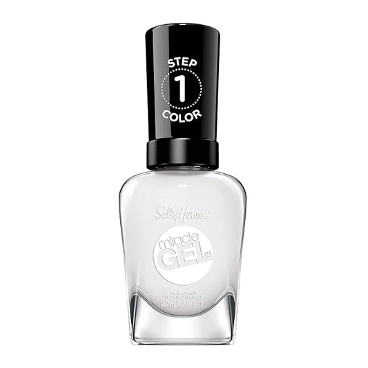 Sally Hansen Miracle Gel™, Cozy Chic Cuddle Puddle, Long Lasting, Gel-Like Formula, No UV Lamp Needed, White Nail Polish