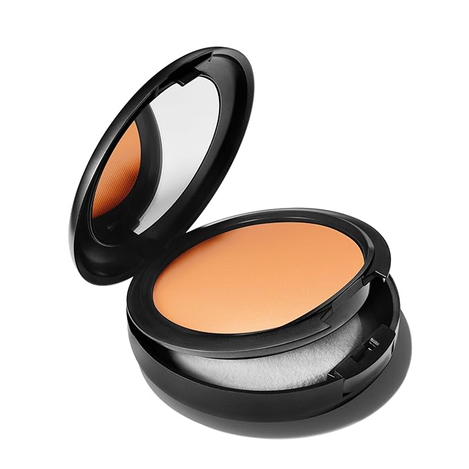 MAC Studio Fix Powder Plus Long-wearing Foundation -