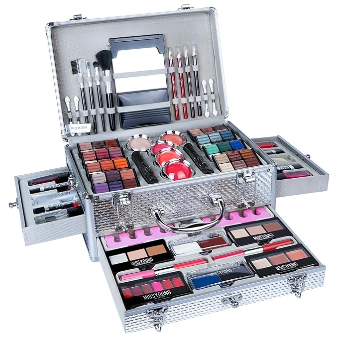 All-in-one Holiday Make up Gift Set